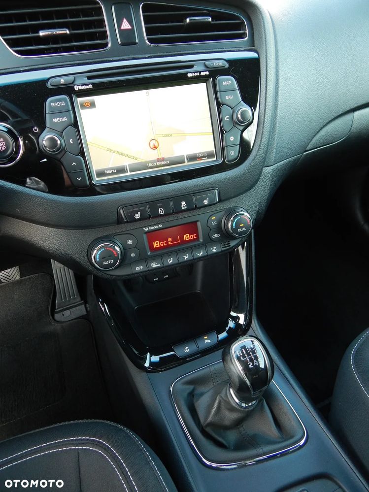 Kia ProCeed 1.6 CRDi 128 Vision - 14