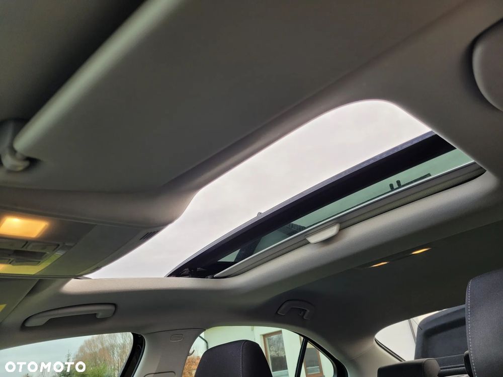 Skoda Superb 2.0 TDI Premium Edition - 20