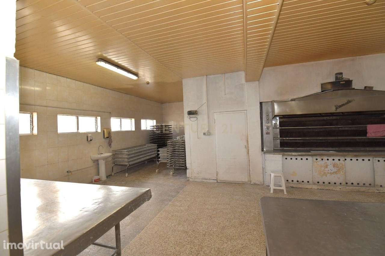 Panificadora Montenegro, em actividade. - Grande imagem: 4/17