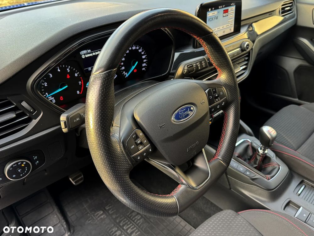 Ford Focus SW 1.5 EcoBoost ST-Line ASS - 4