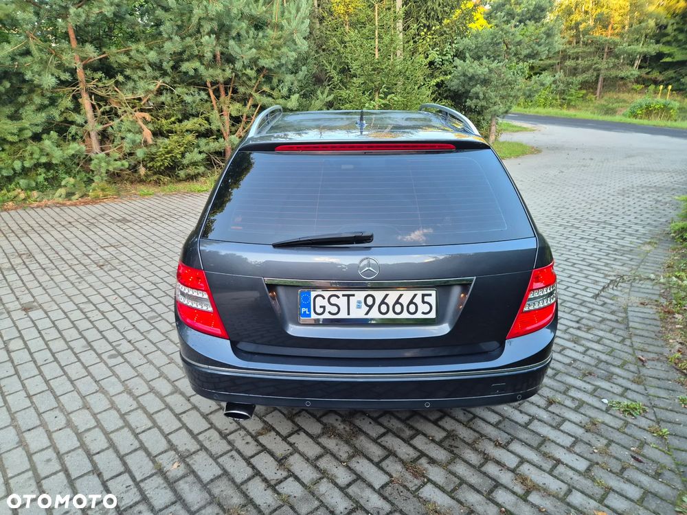 Mercedes-Benz Klasa C 220 CDI DPF Automatik BlueEFFICIENCY Avantgarde - 17