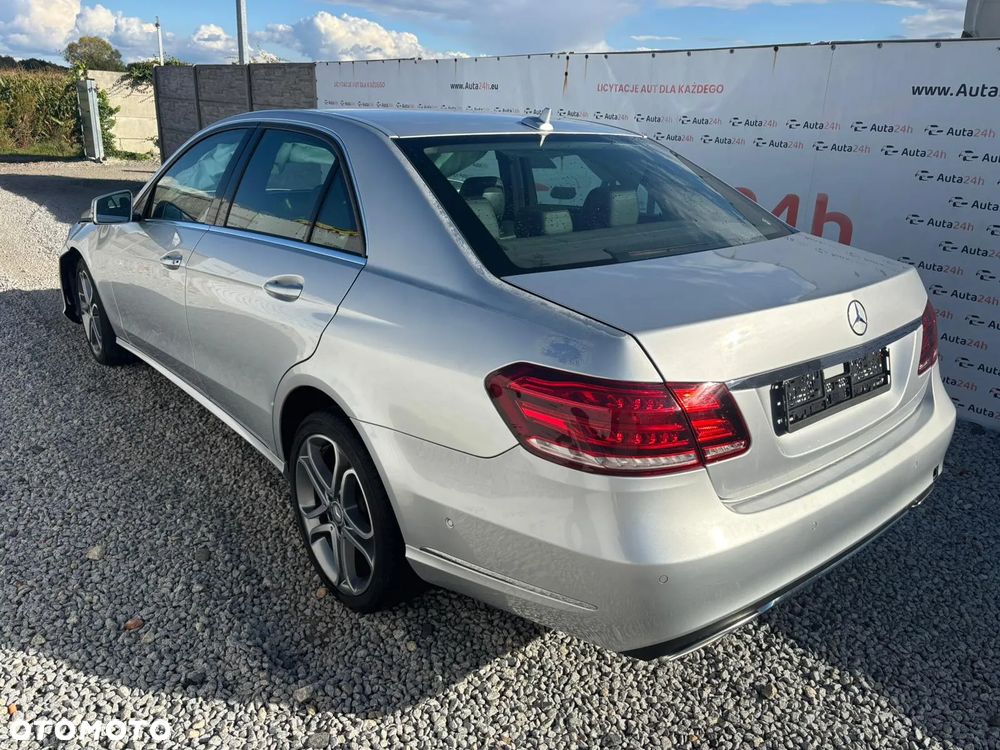 Mercedes-Benz Klasa E 220 CDI BlueEff Elegance - 2
