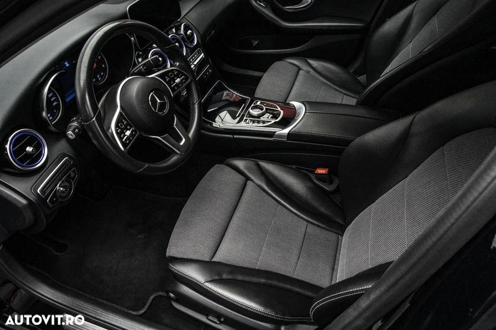 Mercedes-Benz E 220 d T-Modell Aut. - 11