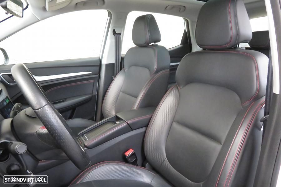 MG ZS EV 72.6 kWh Luxury - 8