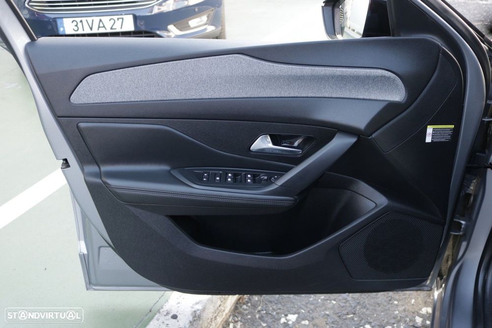 Peugeot 308 SW 1.6 Hybrid Allure Pack e-EAT8 - 33
