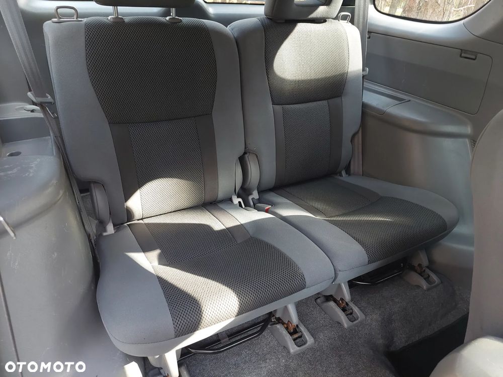 Toyota RAV4 4x4 Edition - 36