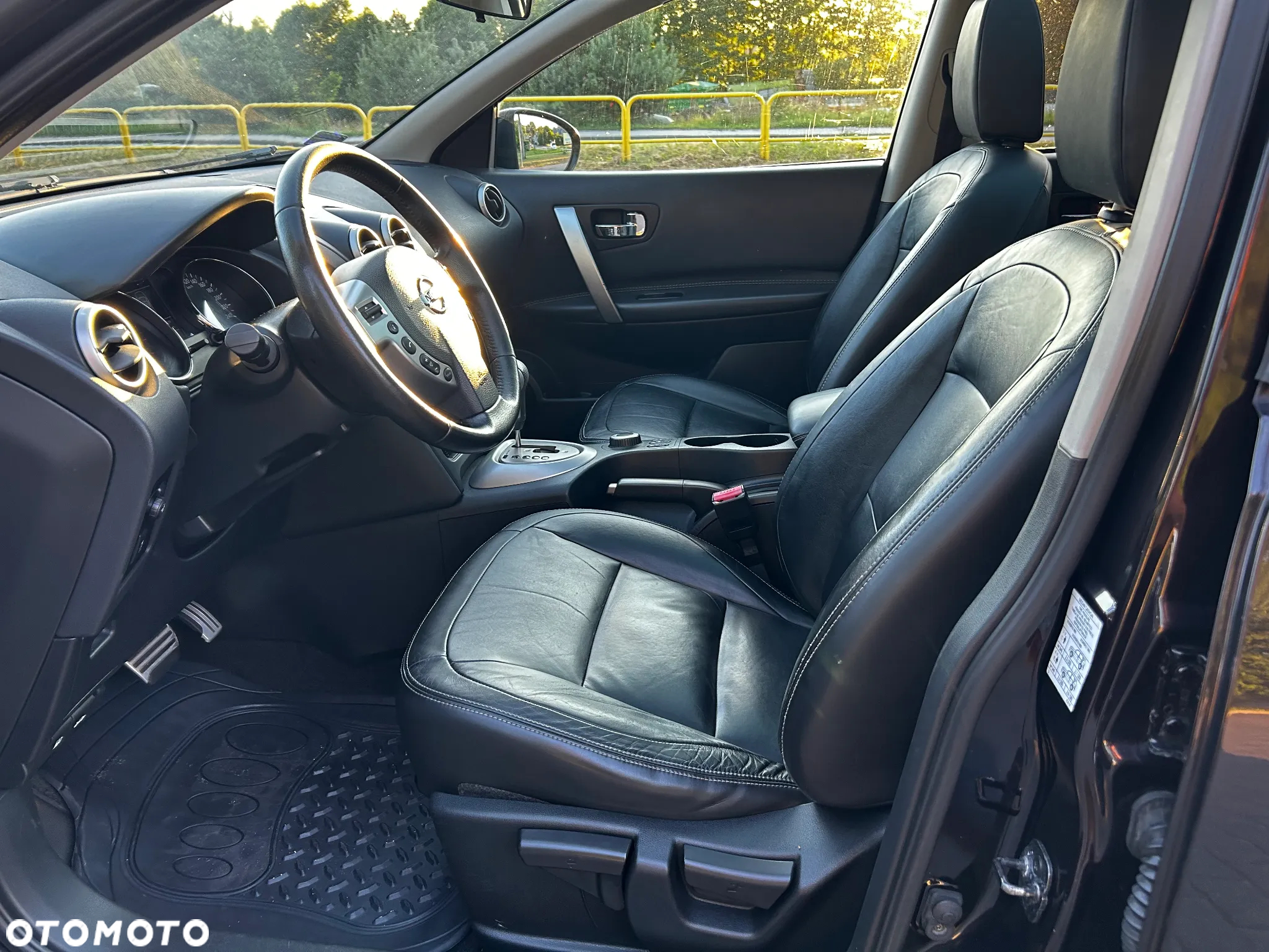 Nissan Qashqai 2.0 dCi 4x4 Tekna Premium - 6