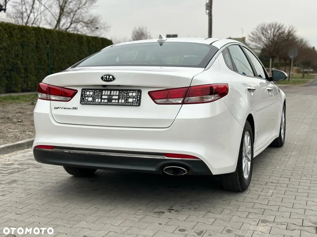 Kia Optima - 4