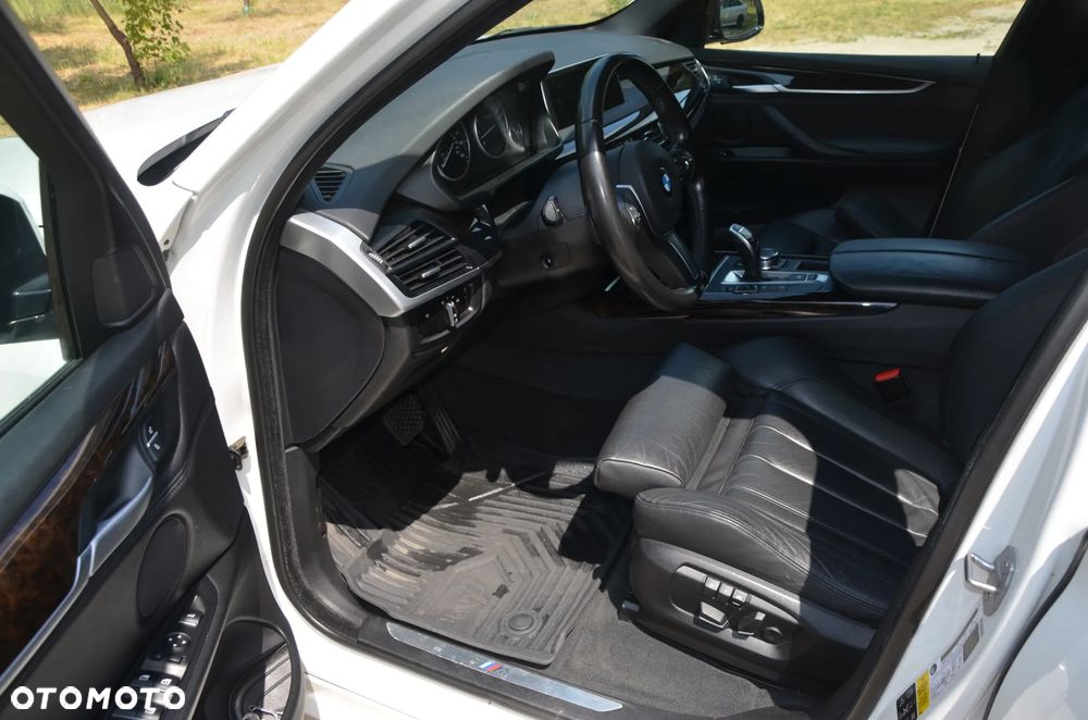 BMW X5 xDrive35i - 11
