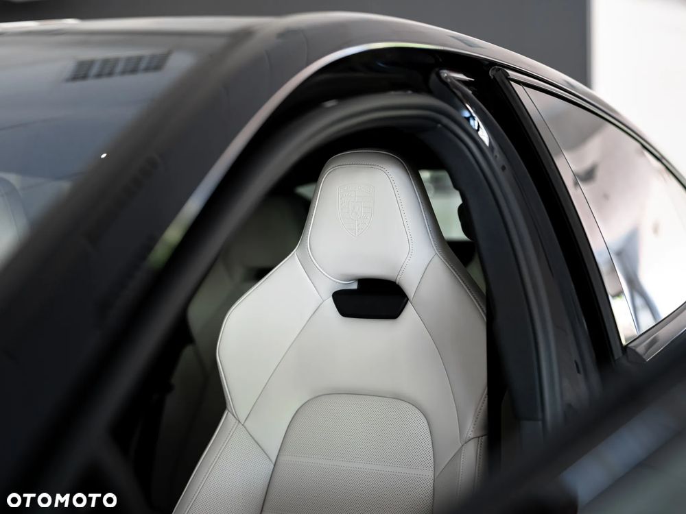 Porsche Panamera - 18