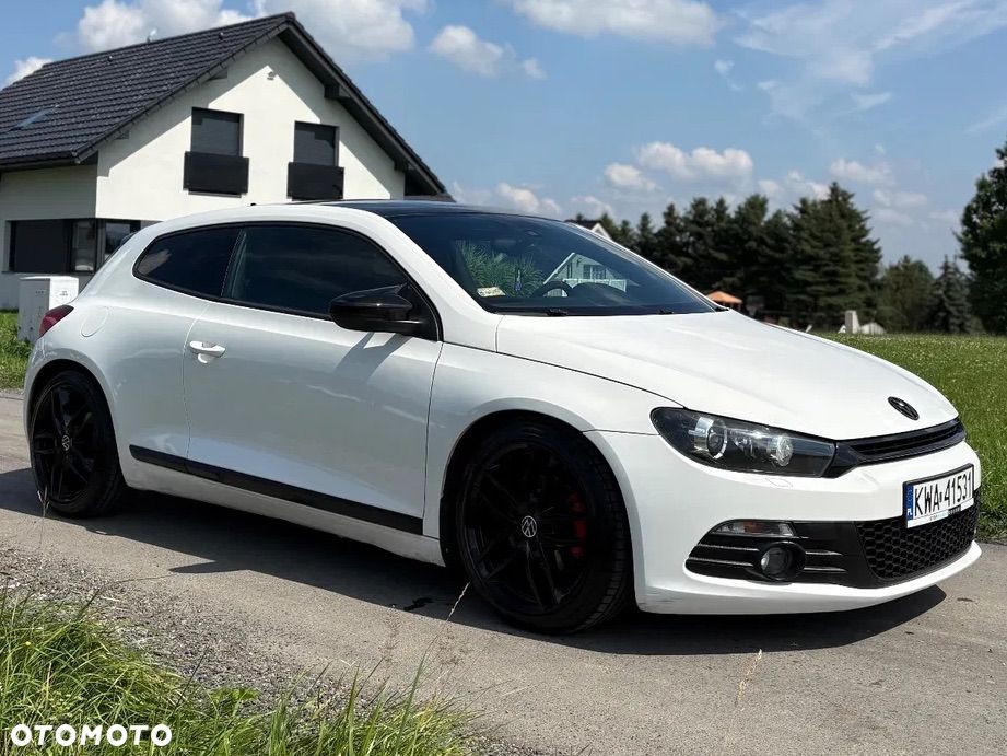 Volkswagen Scirocco 2.0 TDI DSG - 14