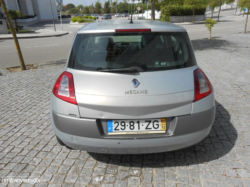 Renault Mégane 1.5 dCi Confort Dynamique - 8