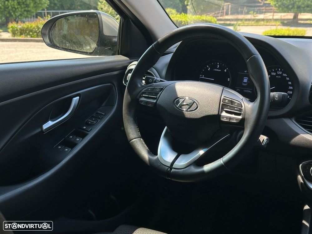 Hyundai i30 1.6 CRDI STyle Plus - 21