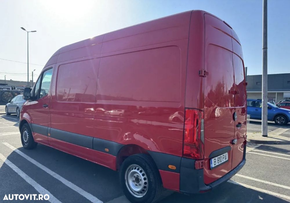 Mercedes-Benz Sprinter - 4