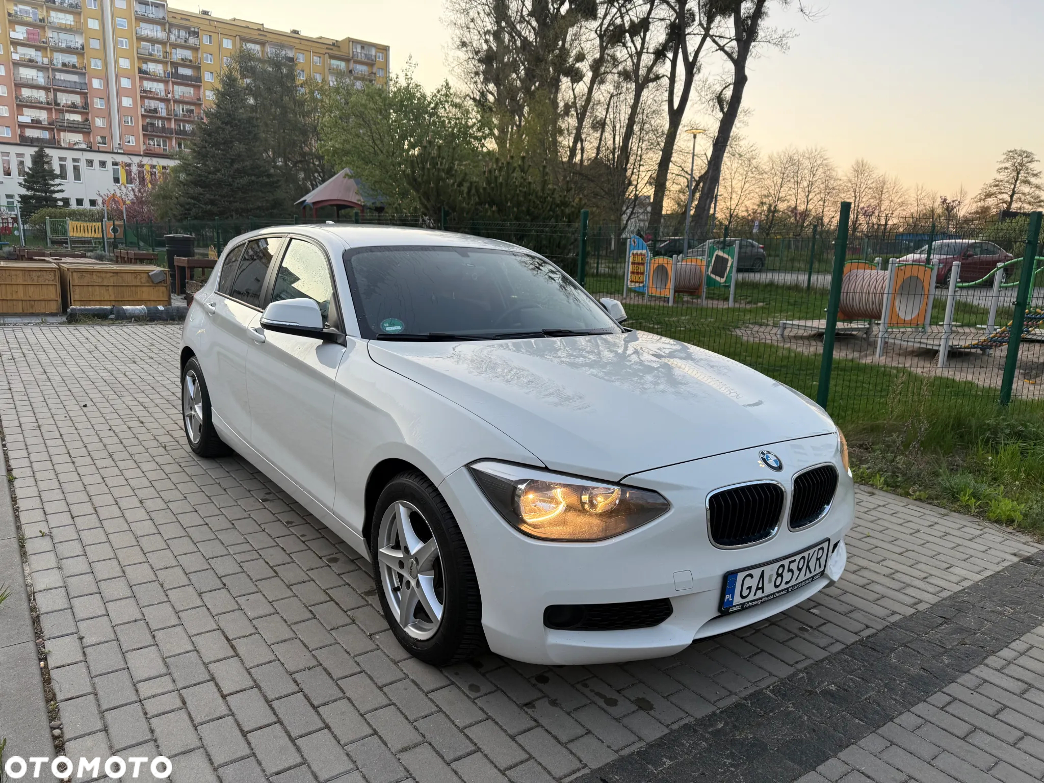 BMW Seria 1 116i - 4