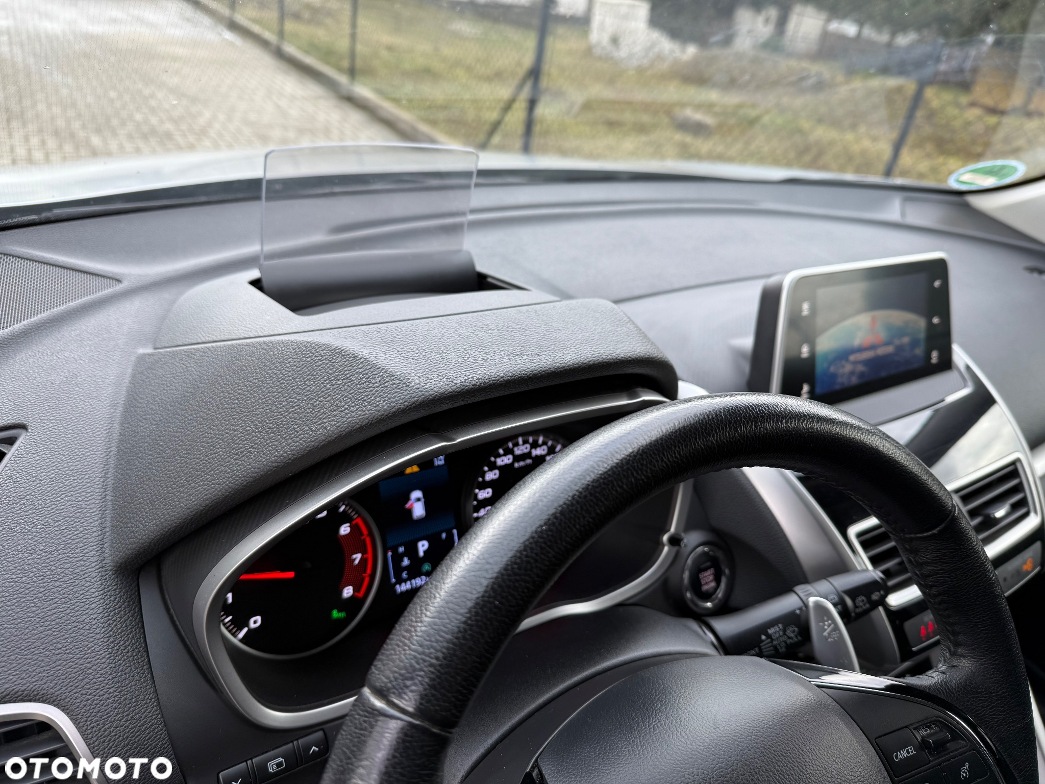 Mitsubishi Eclipse Cross - 10