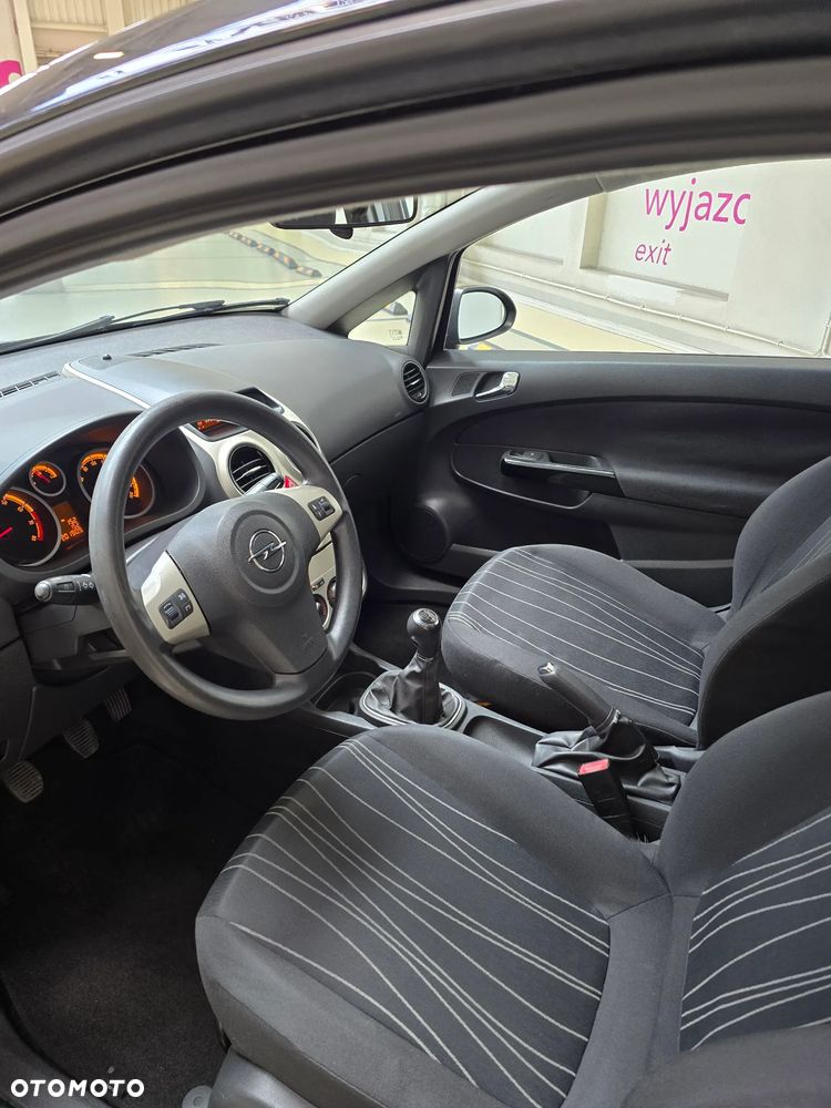 Opel Corsa 1.2 16V Enjoy - 4