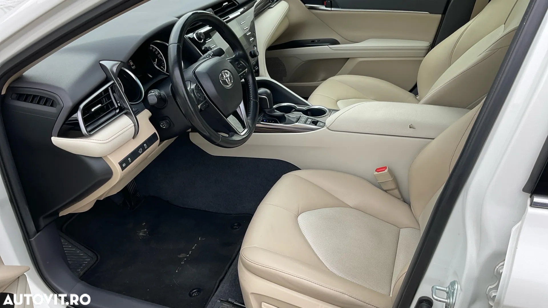 Toyota Camry 2.5 Hybrid Dynamic - 18