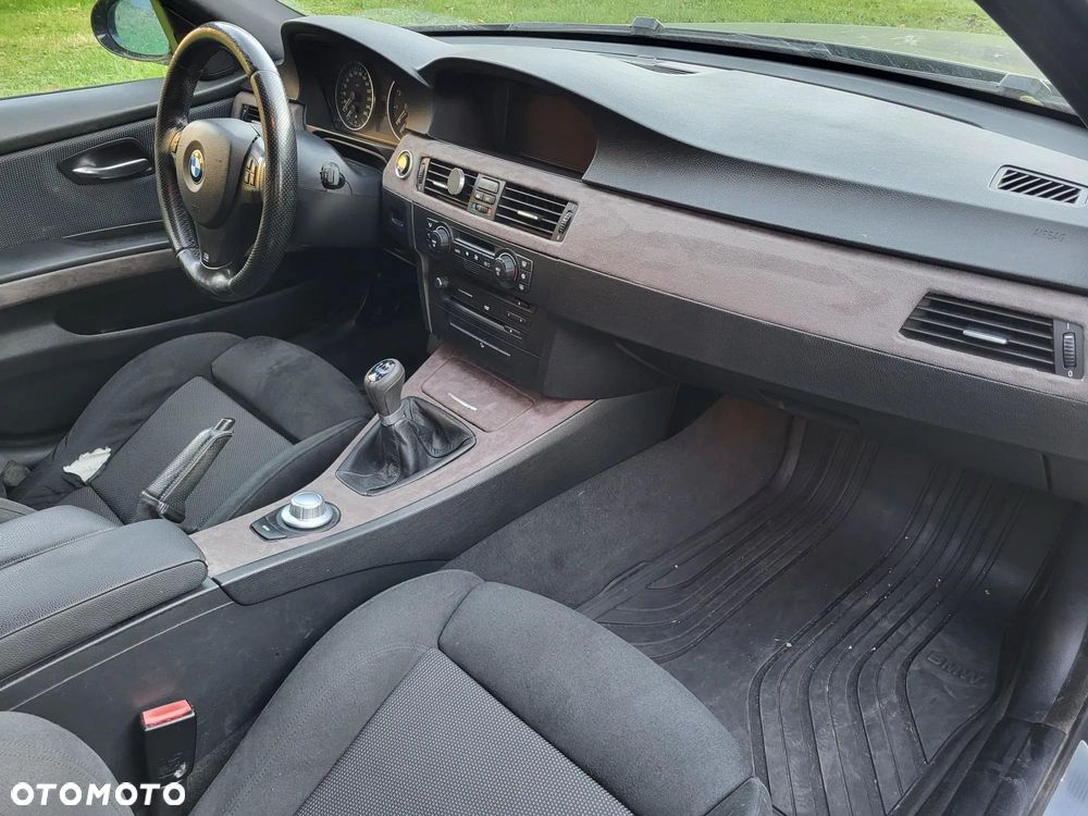 BMW Seria 3 325xi - 7