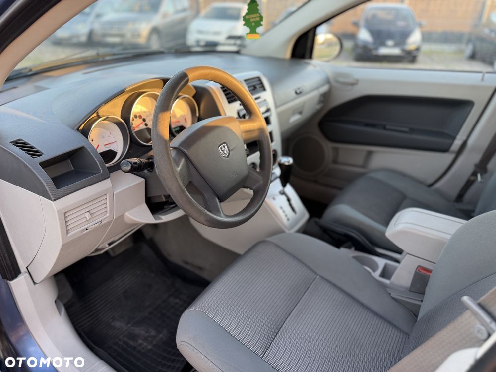 Dodge Caliber - 7