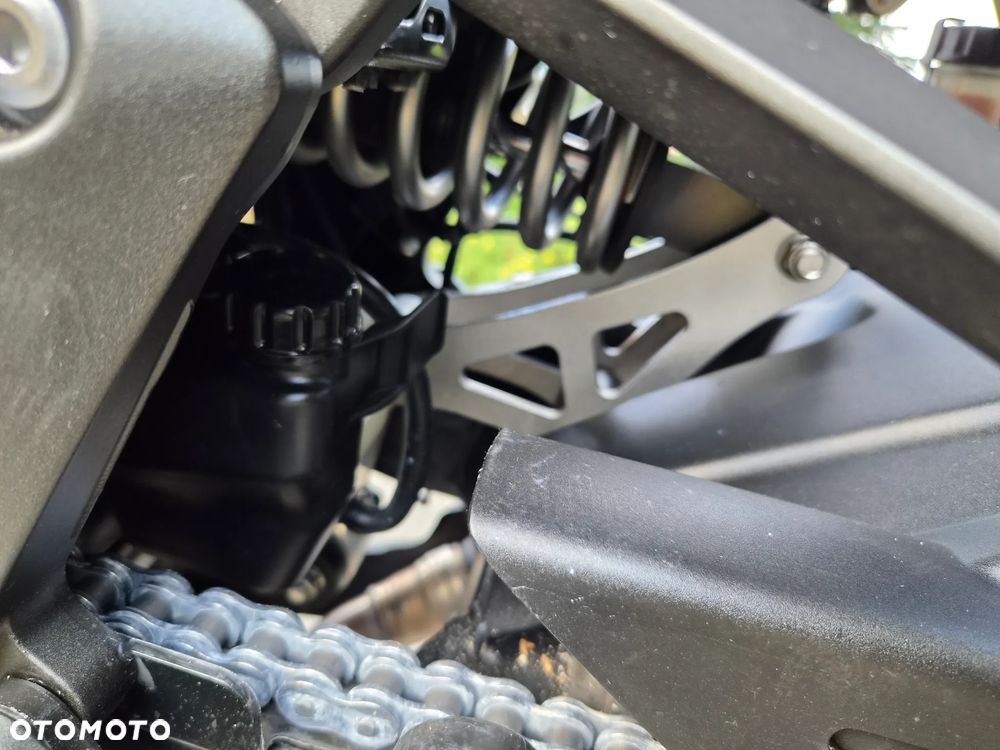 Kawasaki Ninja 1000 SX - 21