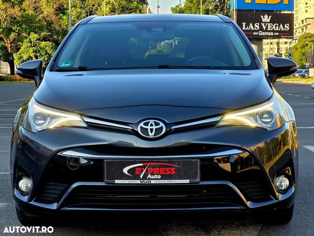 Toyota Avensis 2.0 D-4D Executive - 13