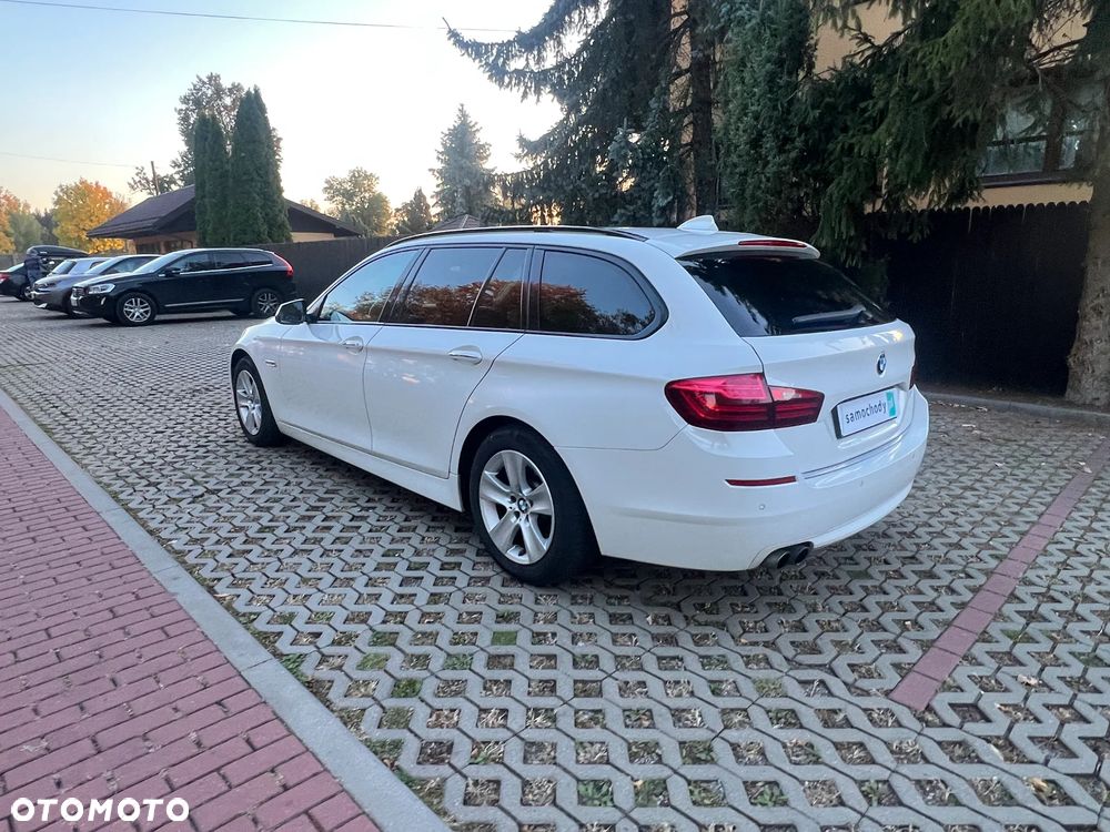 BMW Seria 5 520d xDrive Luxury Line - 9