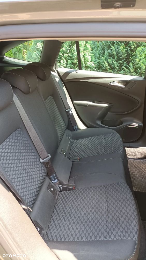 Opel Astra V 1.4 T Enjoy - 18