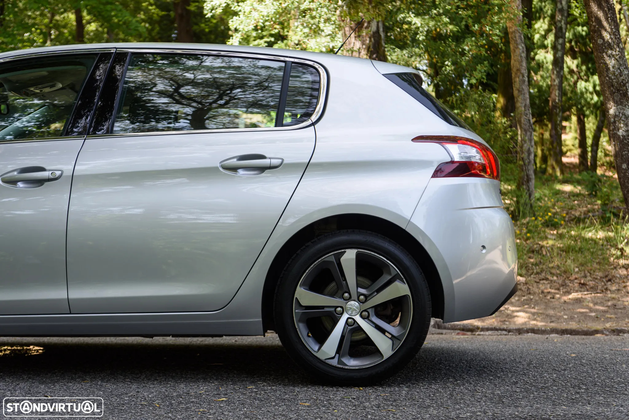 Peugeot 308 PureTech 130 GPF Stop & Start Allure - 12
