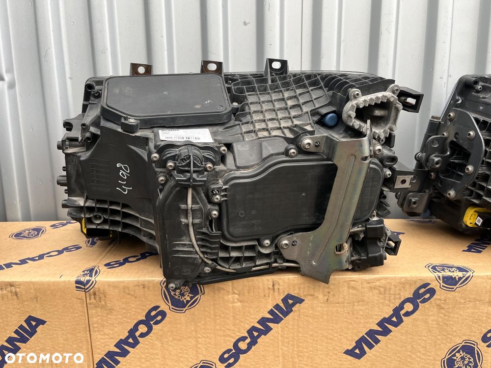 Lampa LED Scania R S NGS NGR reflektor 2674391 - 3