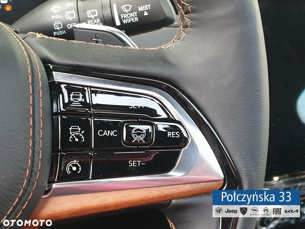 Jeep Grand Cherokee - 14