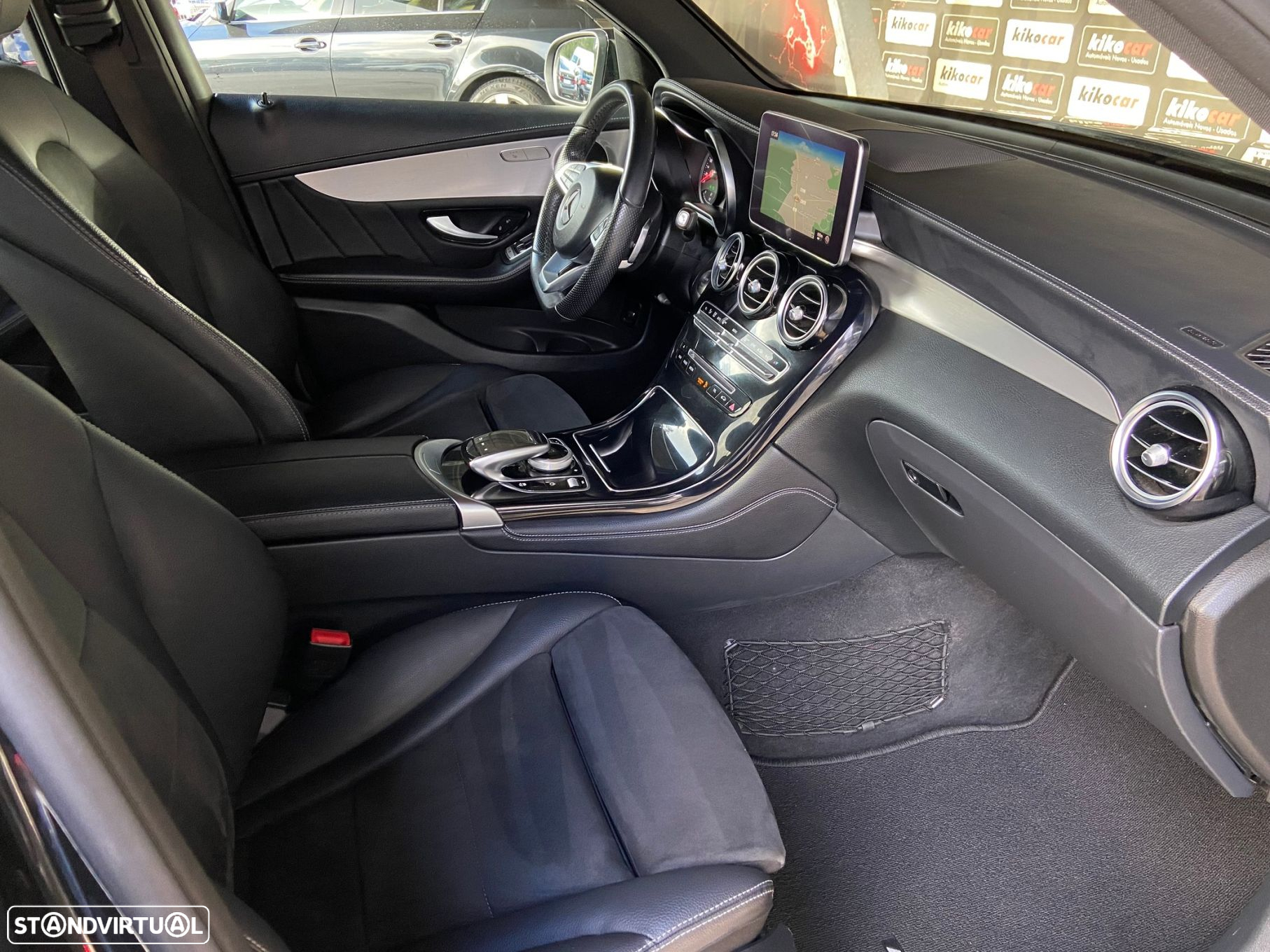 Mercedes-Benz GLC 220 d 4Matic 9G-TRONIC AMG Line - 28