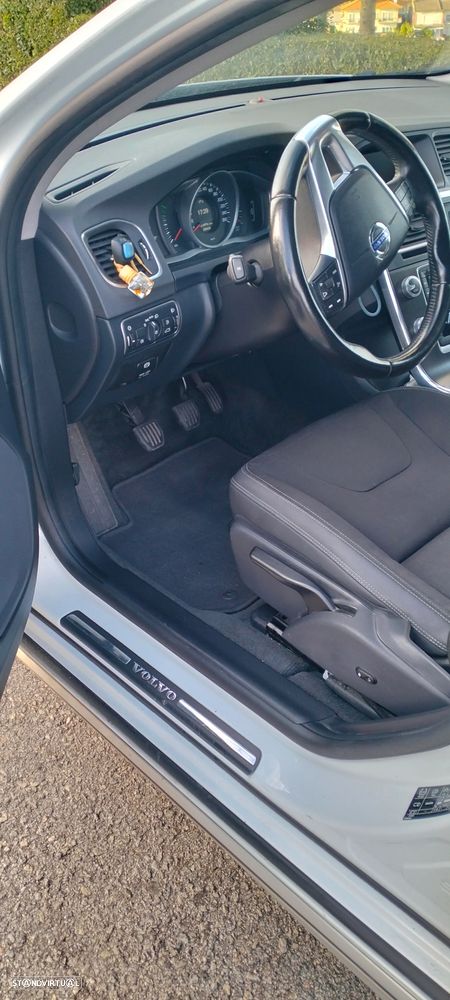 Volvo V60 - 22