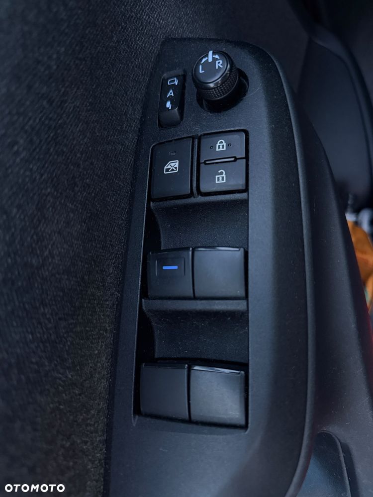Toyota Yaris - 13