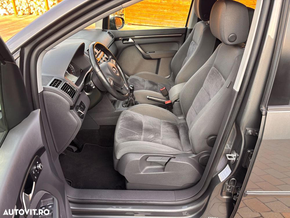 Volkswagen Touran 2.0 TDI DPF Highline - 7