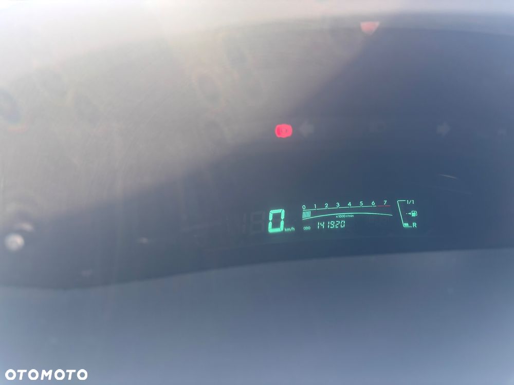 Toyota Yaris 1.3 Terra - 6