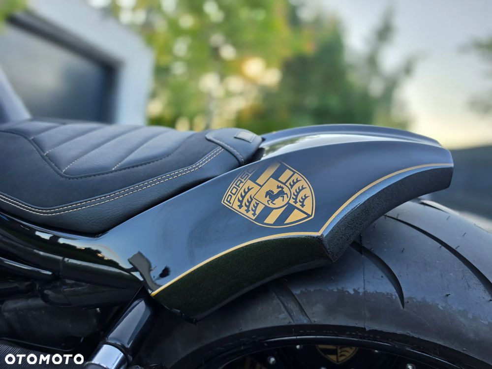 Harley-Davidson V-Rod Muscle - 6