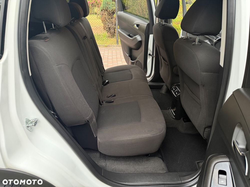 Chevrolet Orlando - 39