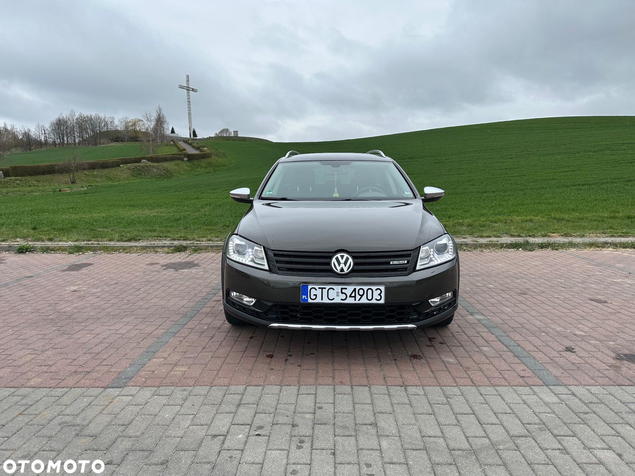 Volkswagen Passat - 4