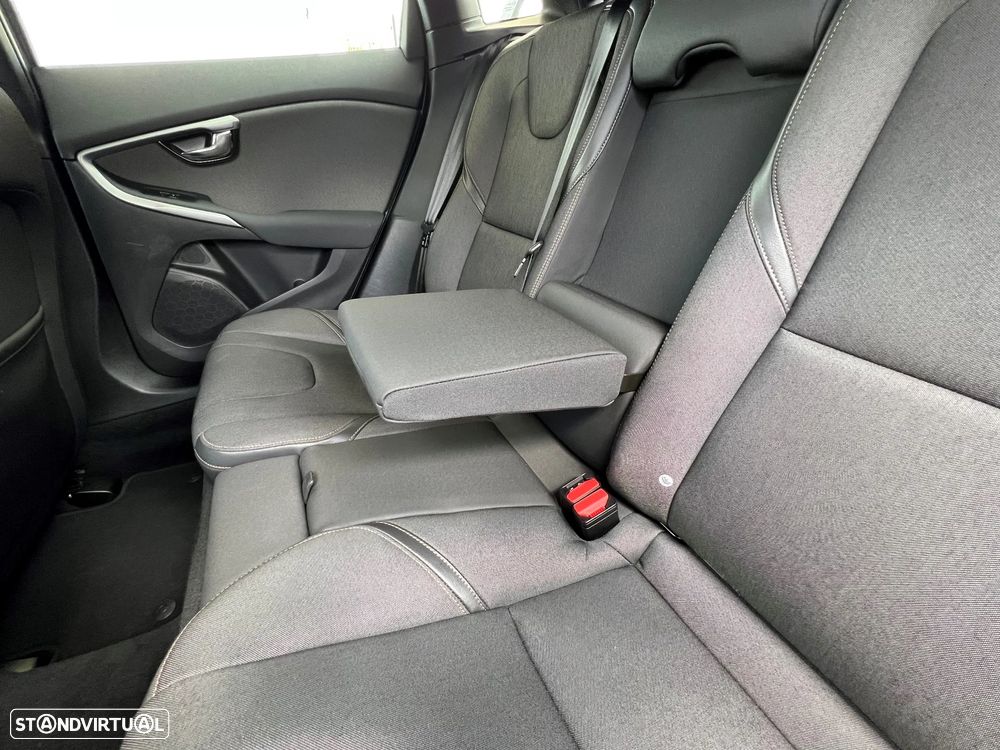 Volvo V40 Cross Country 1.5 T3 Plus Geartronic - 44