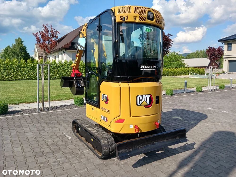 Caterpillar 301.8  CR POWERTILT 3 Łyżki - 9