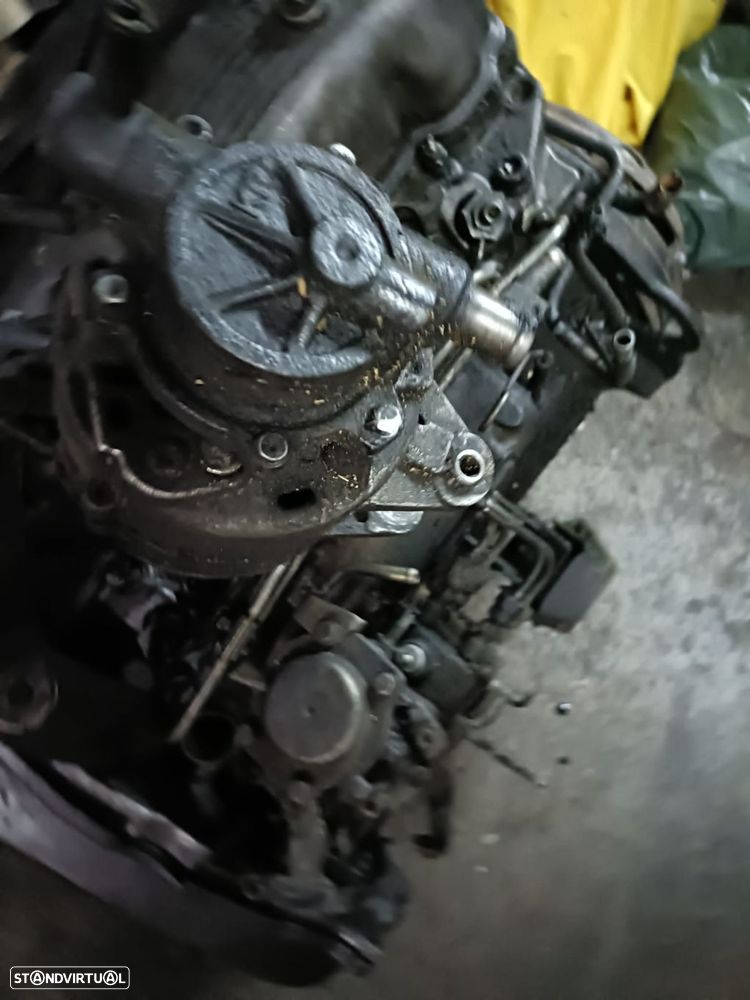 Mitsubishi Pajero 2.5 TDi GLS - 45