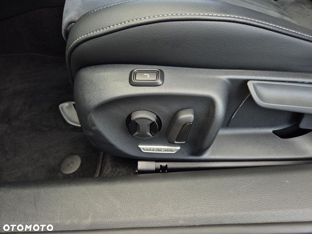 Volkswagen Passat 1.5 TSI EVO Business DSG - 12