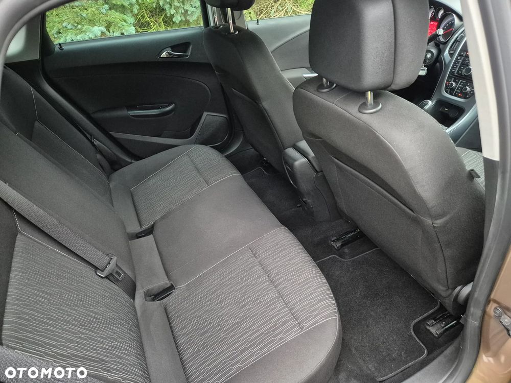 Opel Astra 1.4 Turbo Design Edition - 13