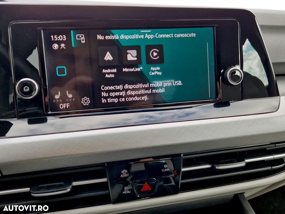 Volkswagen Golf 1.5 TSI ACT Life - 20