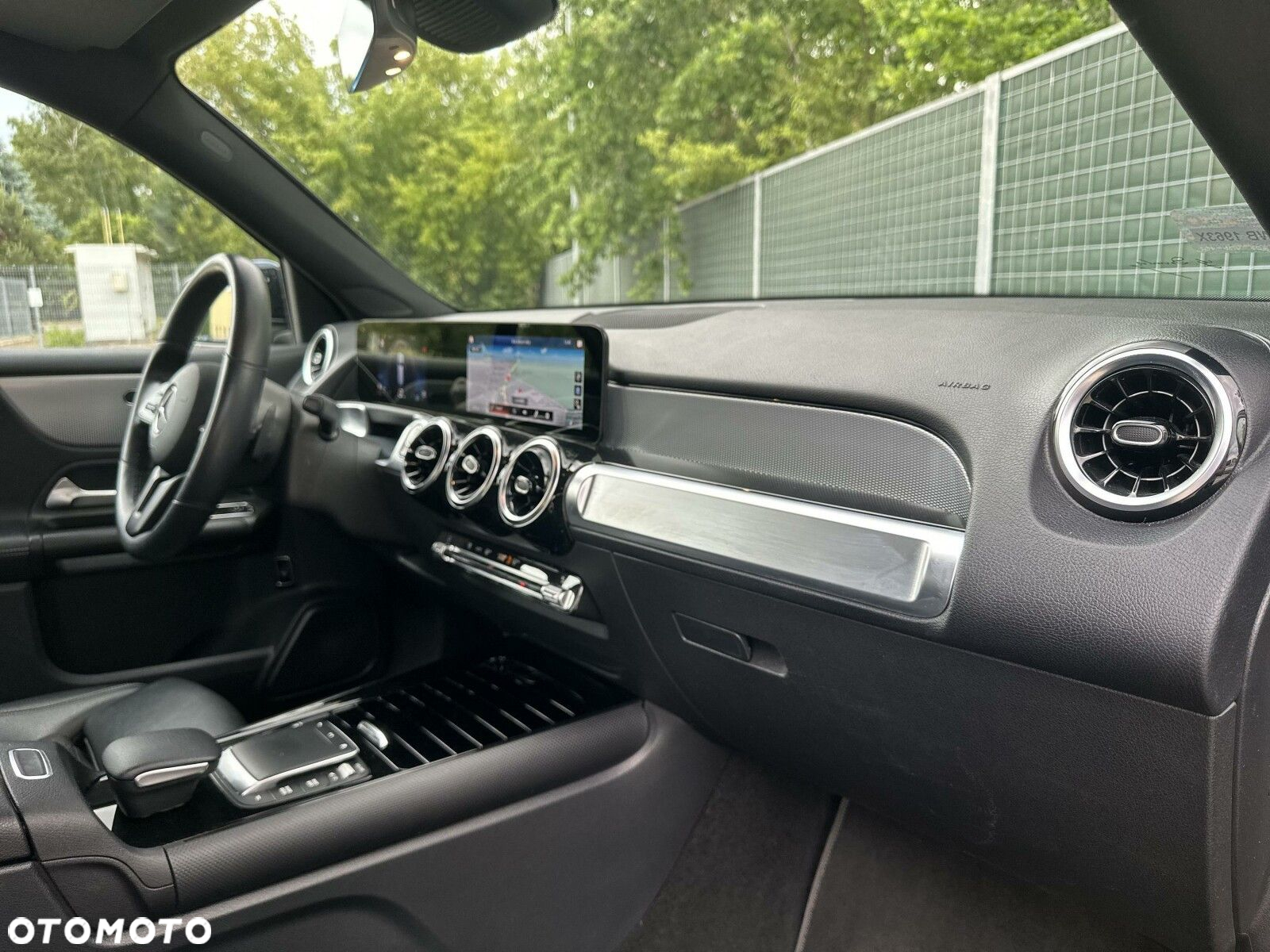 Mercedes-Benz GLB 200 Progressive 7G-DCT - 18