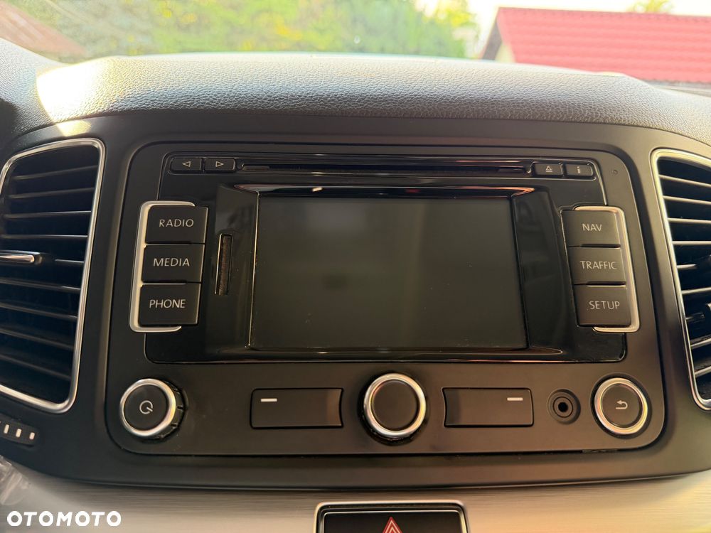 Volkswagen Sharan 2.0 TDI Comfortline DSG - 39
