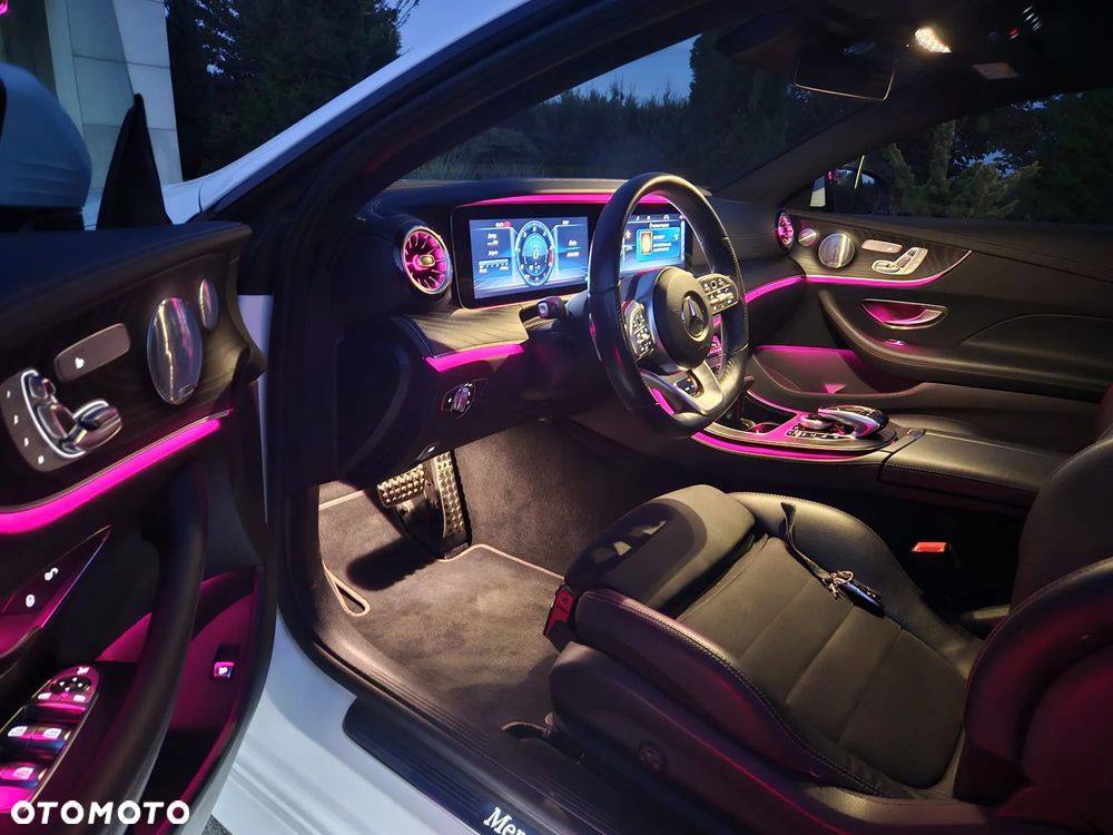 Mercedes-Benz Klasa E 300 d Coupe 9G-TRONIC - 13