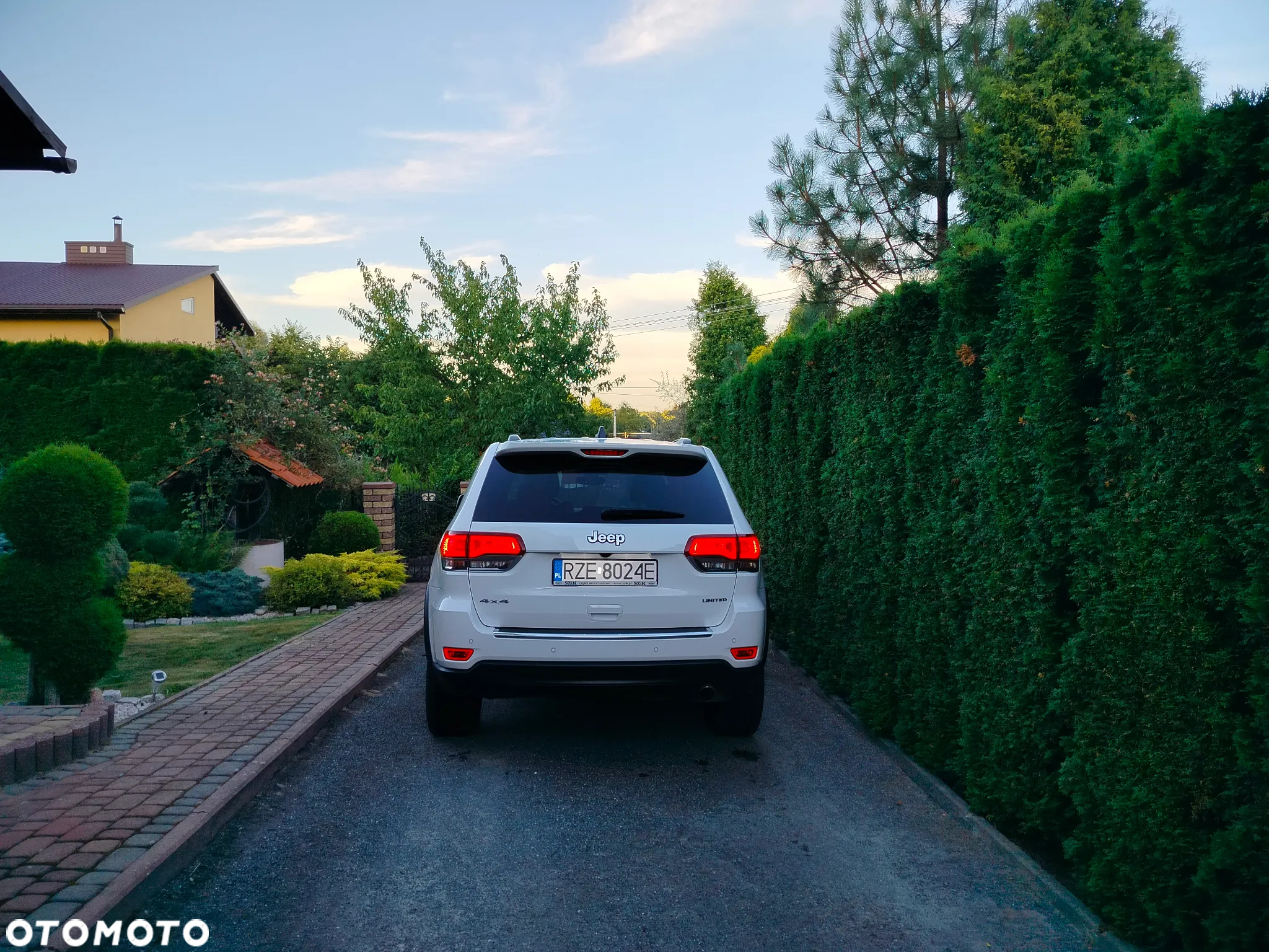 Jeep Grand Cherokee - 8