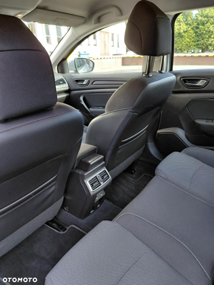 Renault Megane 1.3 TCe FAP Zen - 16